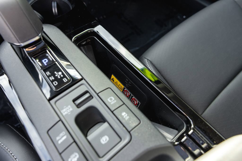 Used 2026 Toyota Prius Plug-In Hybrid image 22