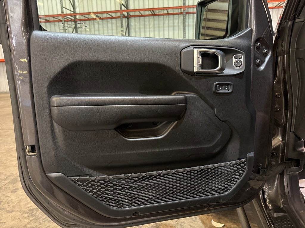 Used 2021 Jeep Wrangler Sport S image 20