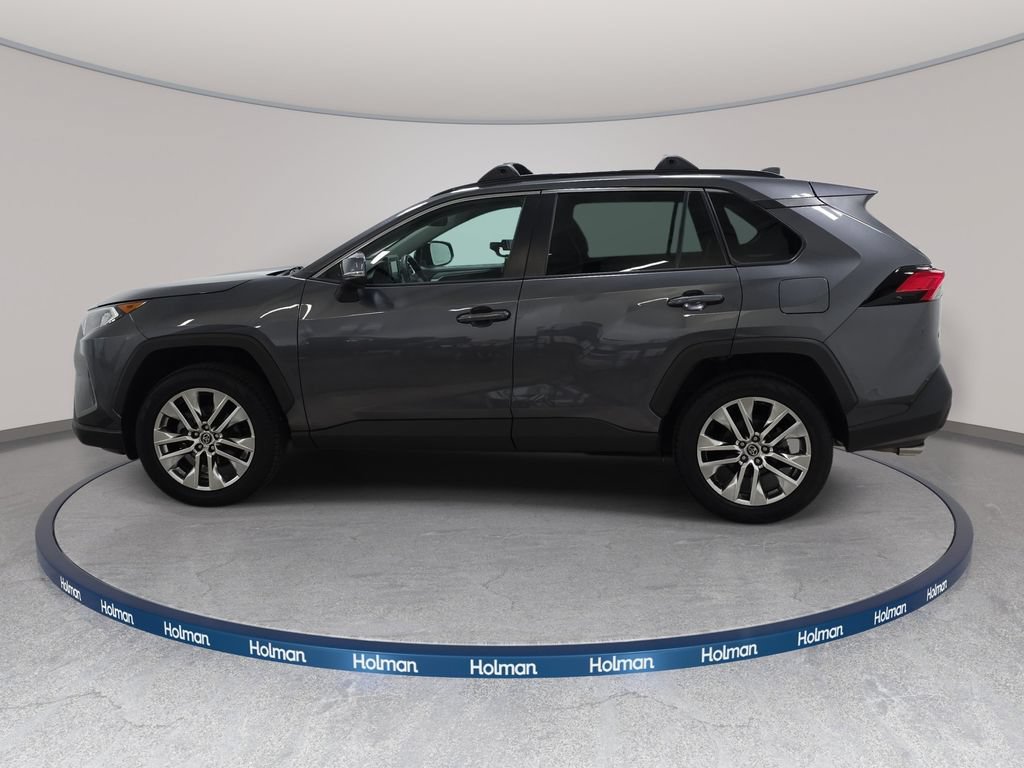 Used 2021 Toyota RAV4 XLE Premium AWD/4WD image 9