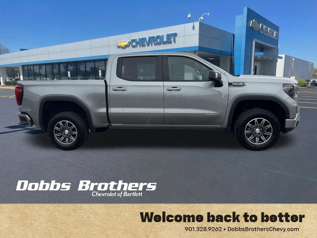 Used 2025 GMC Sierra 1500 AT4 image 8