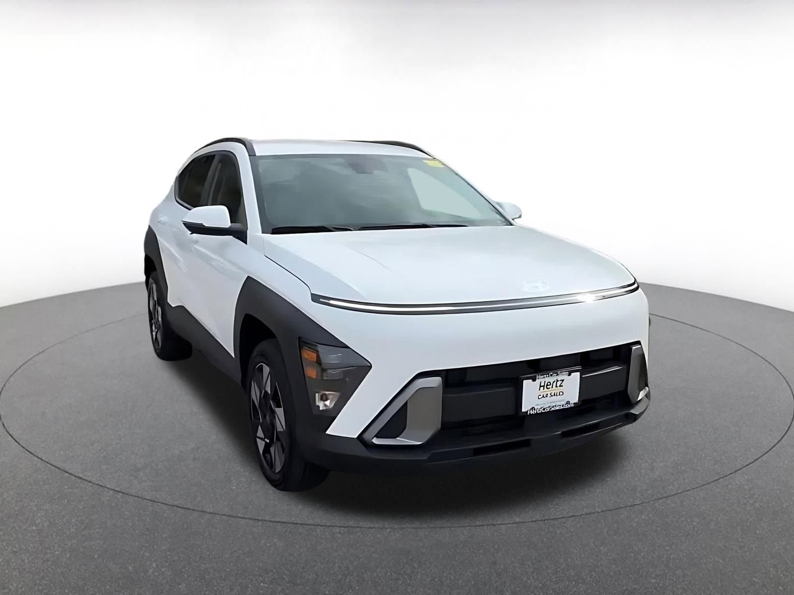 Used 2025 Hyundai Kona SEL image 3