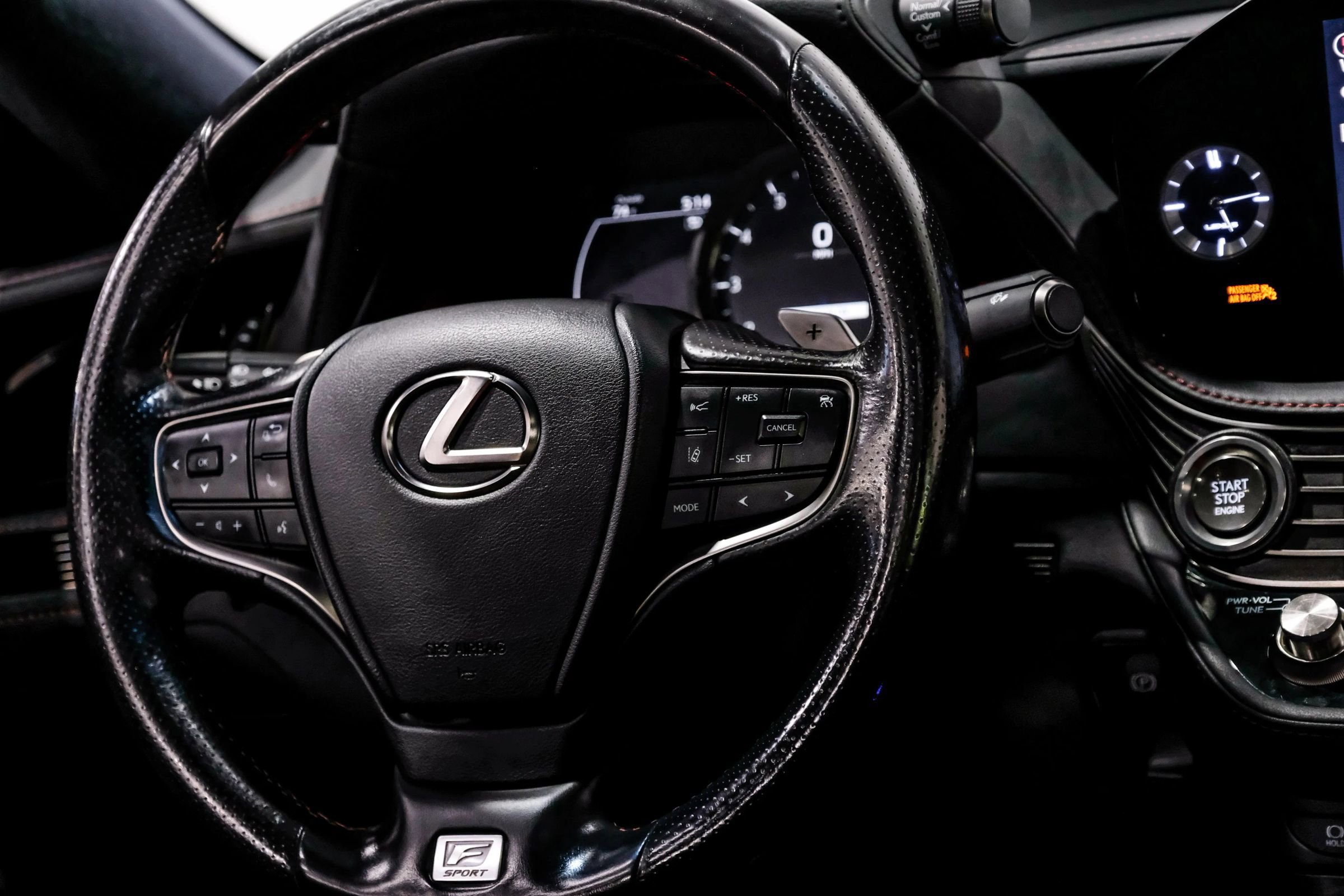 Used 2021 Lexus LS 500 F Sport w/ Accessory Package (Z2) image 25