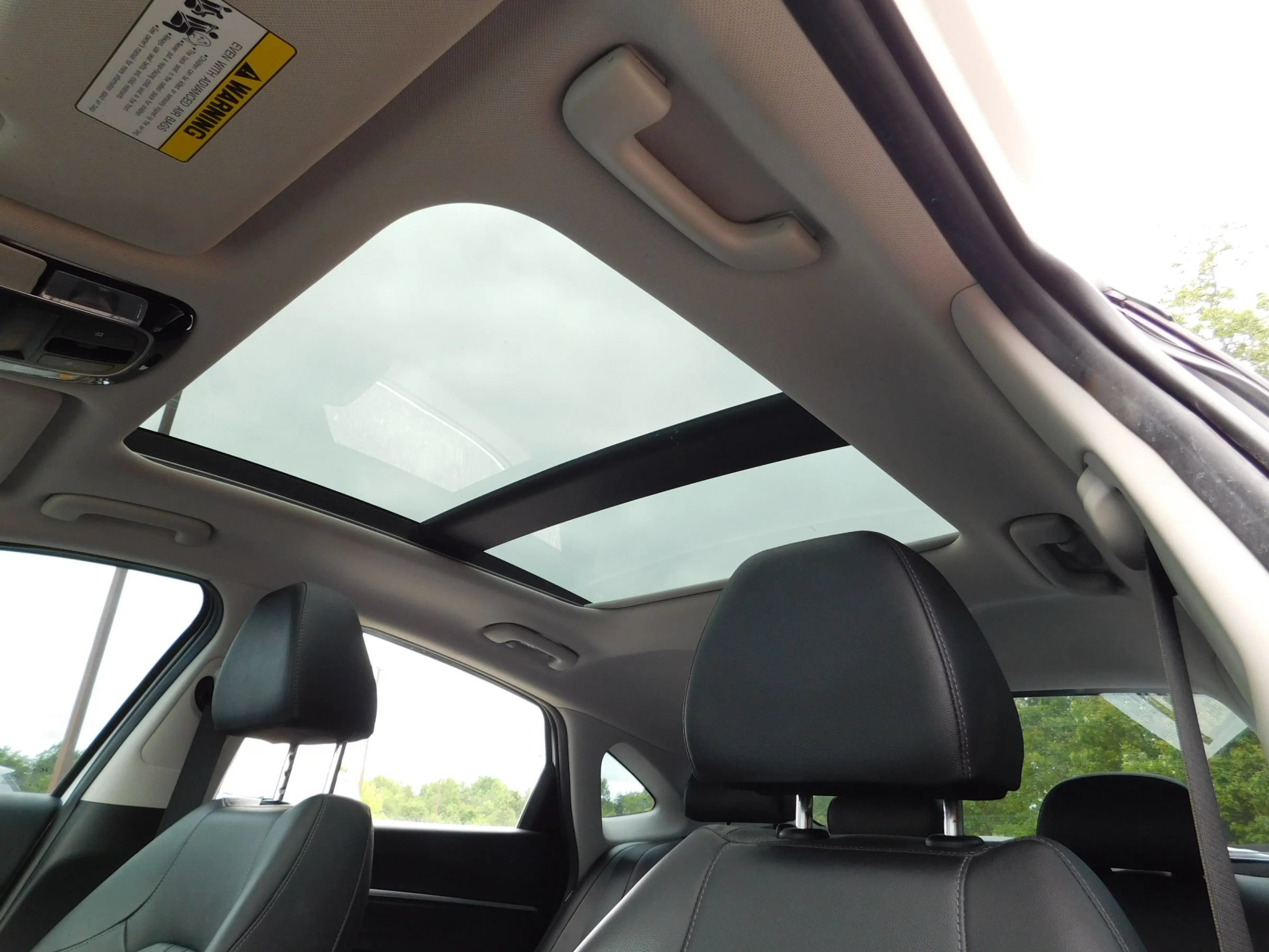 Used 2022 Hyundai Sonata Limited FWD image 19