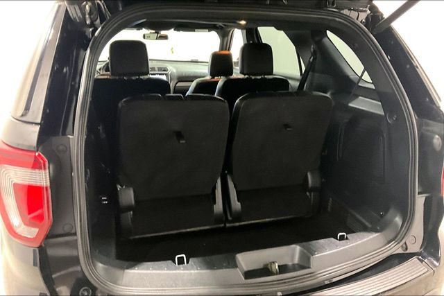 Used 2018 Ford Explorer Sport w/ Equipment Group 401A AWD/4WD image 40