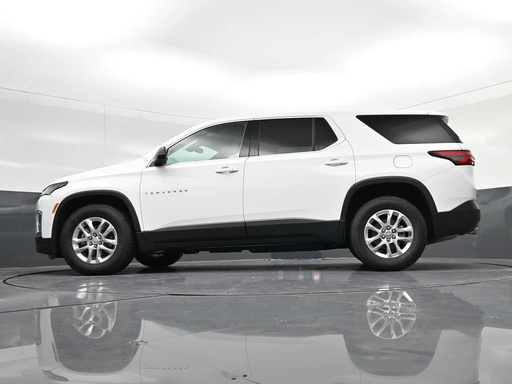 Used 2023 Chevrolet Traverse LS FWD image 31