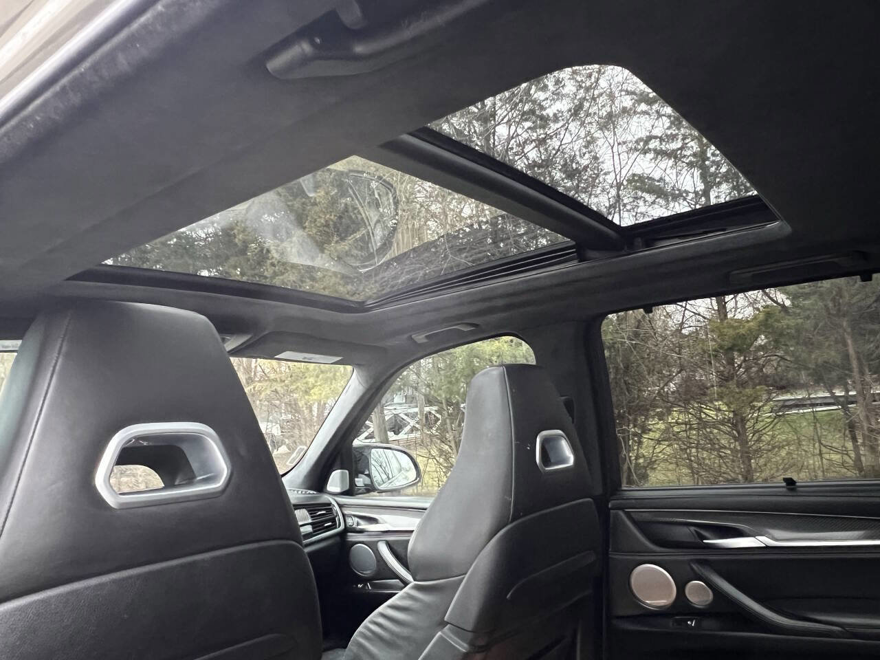 Used 2016 BMW X5 M image 38