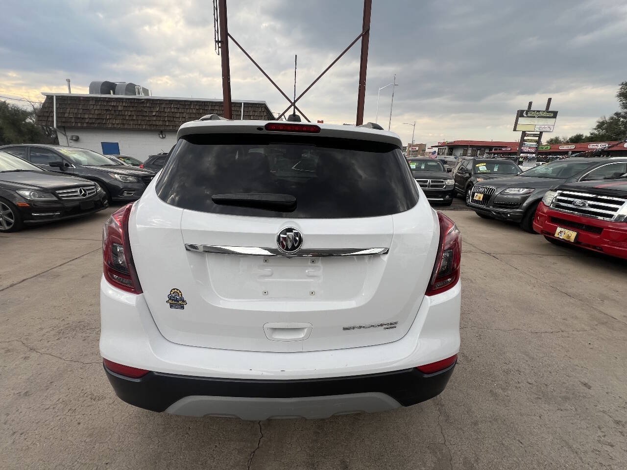 Used 2019 Buick Encore Preferred AWD/4WD image 7