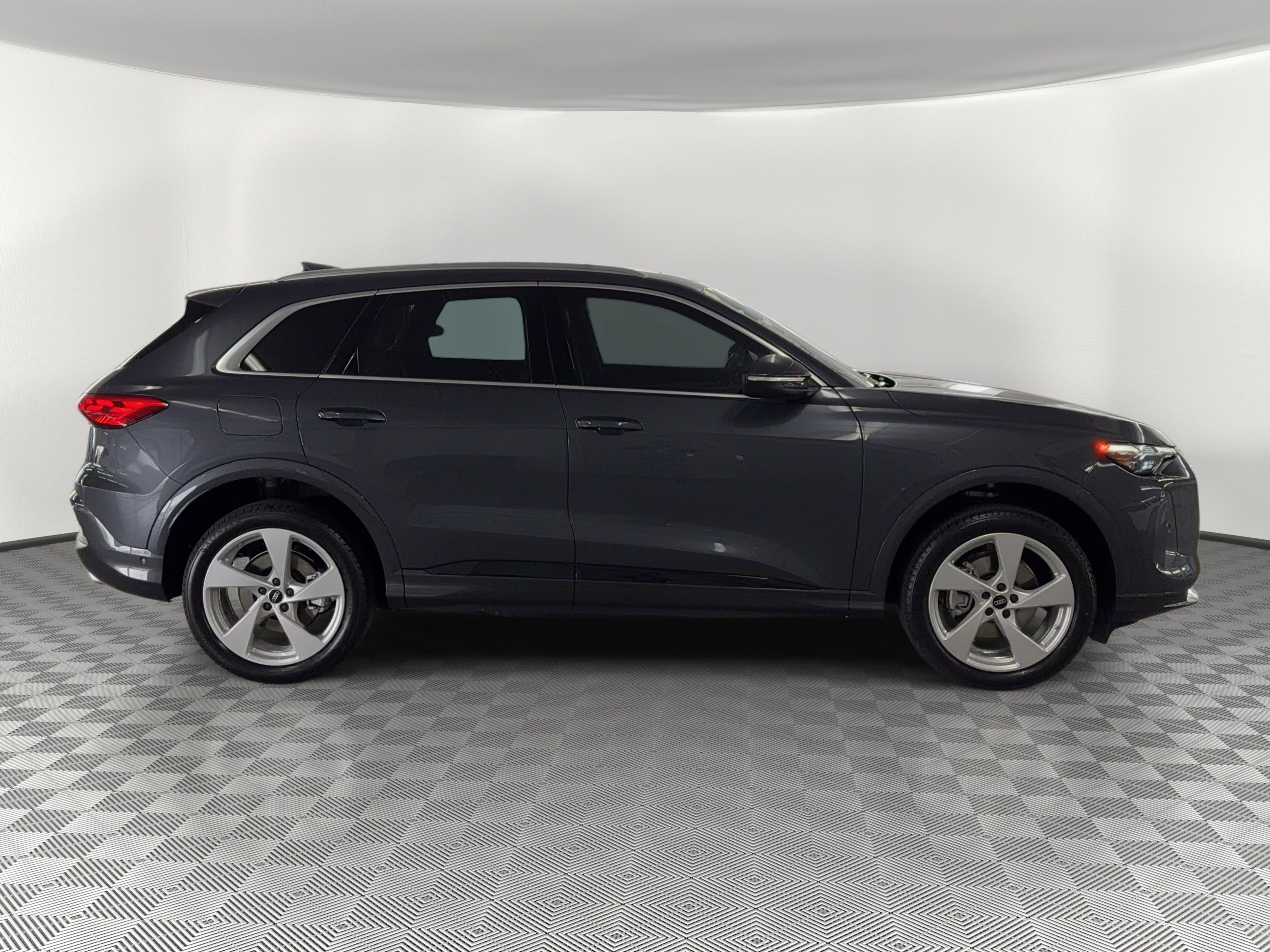 New 2026 Audi Q5 Premium Plus image 8