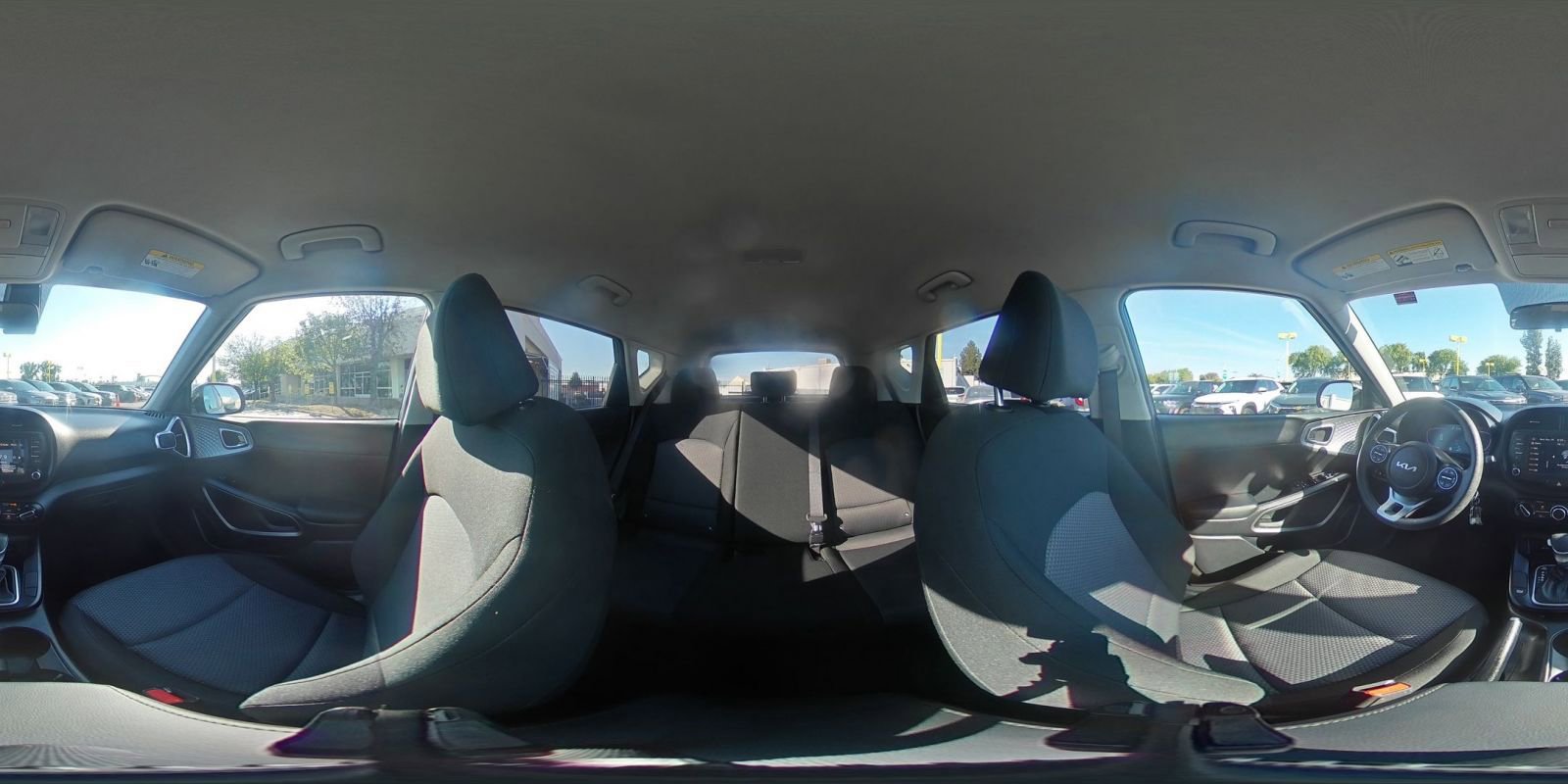 Used 2025 Kia Soul LX w/ LX Technology Package image 40