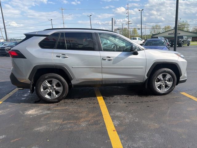Used 2023 Toyota RAV4 LE AWD/4WD image 8