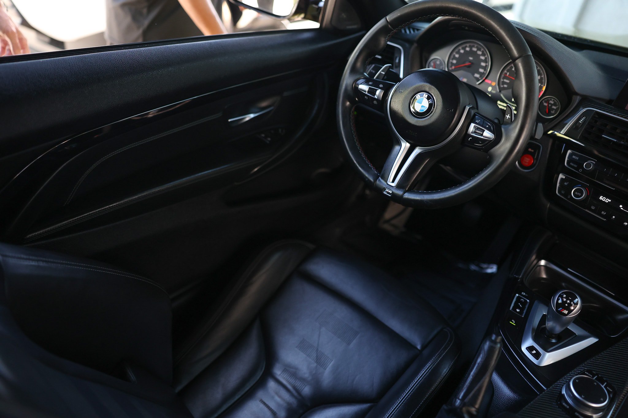 Used 2020 BMW M4 Coupe w/ Competition Package RWD image 24