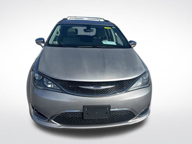 Used 2020 Chrysler Pacifica Limited image 8