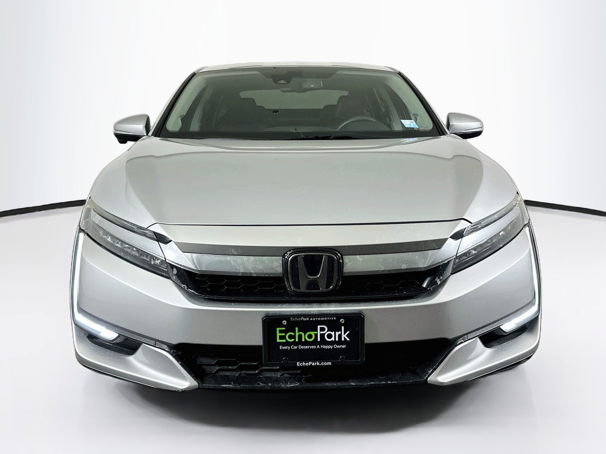 Used 2018 Honda Clarity Plug-In Hybrid image 2