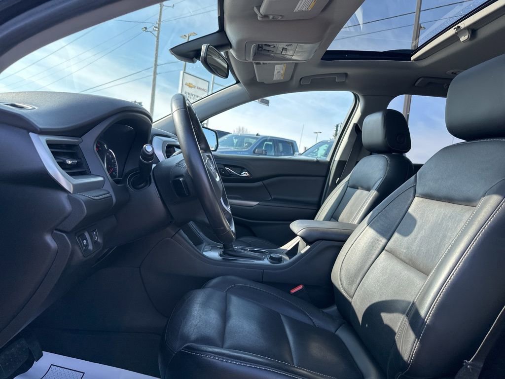 Used 2018 GMC Acadia SLT image 16