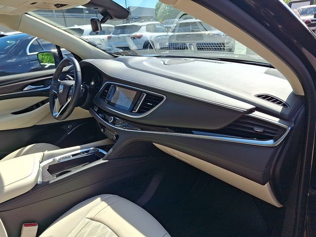 Certified 2023 Buick Enclave Avenir w/ Avenir Technology Package AWD/4WD image 29