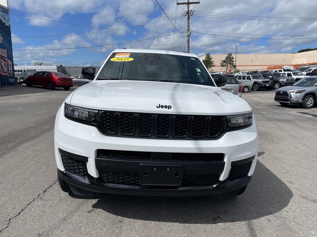 Certified 2025 Jeep Grand Cherokee L Altitude AWD/4WD image 5