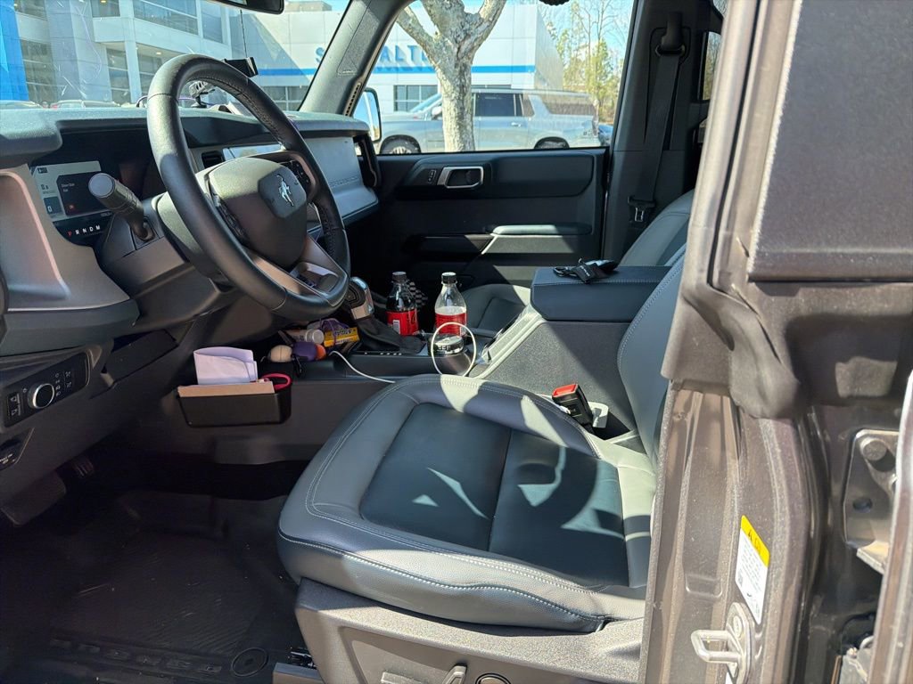 Used 2024 Ford Bronco Outer Banks image 4