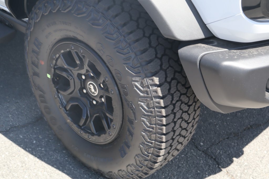 New 2026 Ford Bronco Big Bend w/ Black Diamond Package AWD/4WD image 11