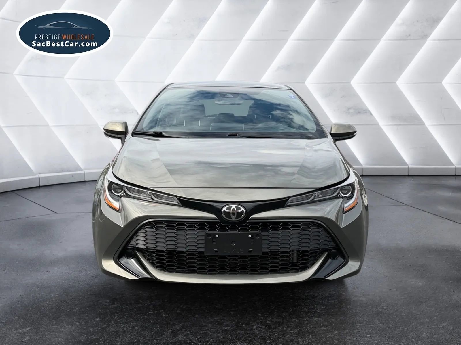 Used 2019 Toyota Corolla SE w/ Carpet Mat Package image 8