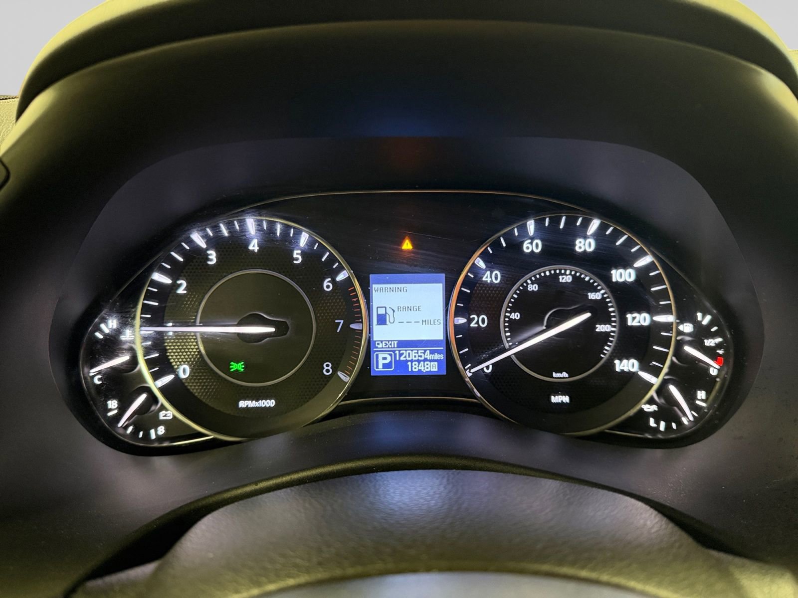 Used 2017 Nissan Armada SL w/ Interior Lighting Package AWD/4WD image 20