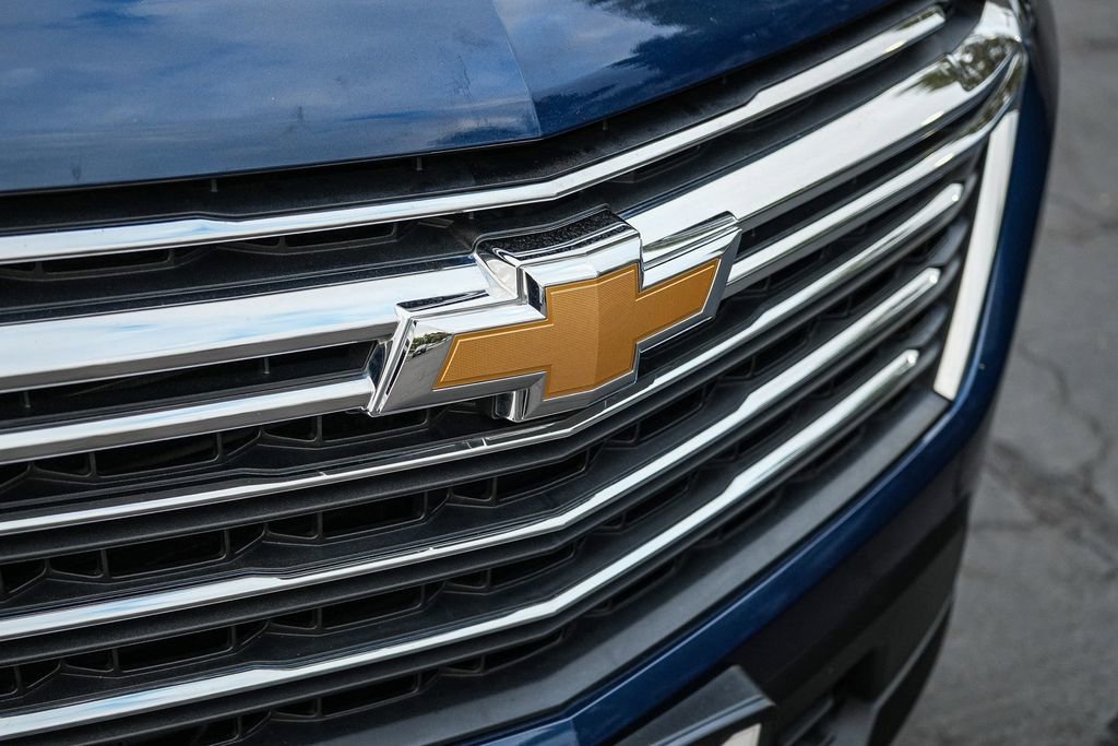 Used 2023 Chevrolet Traverse LT FWD image 9