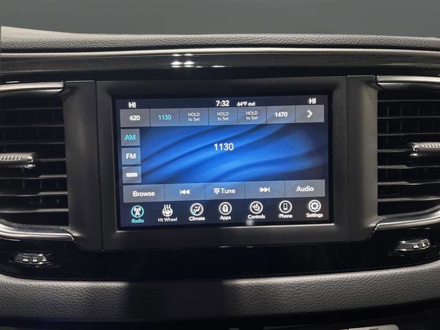 Used 2020 Chrysler Pacifica Touring-L image 24