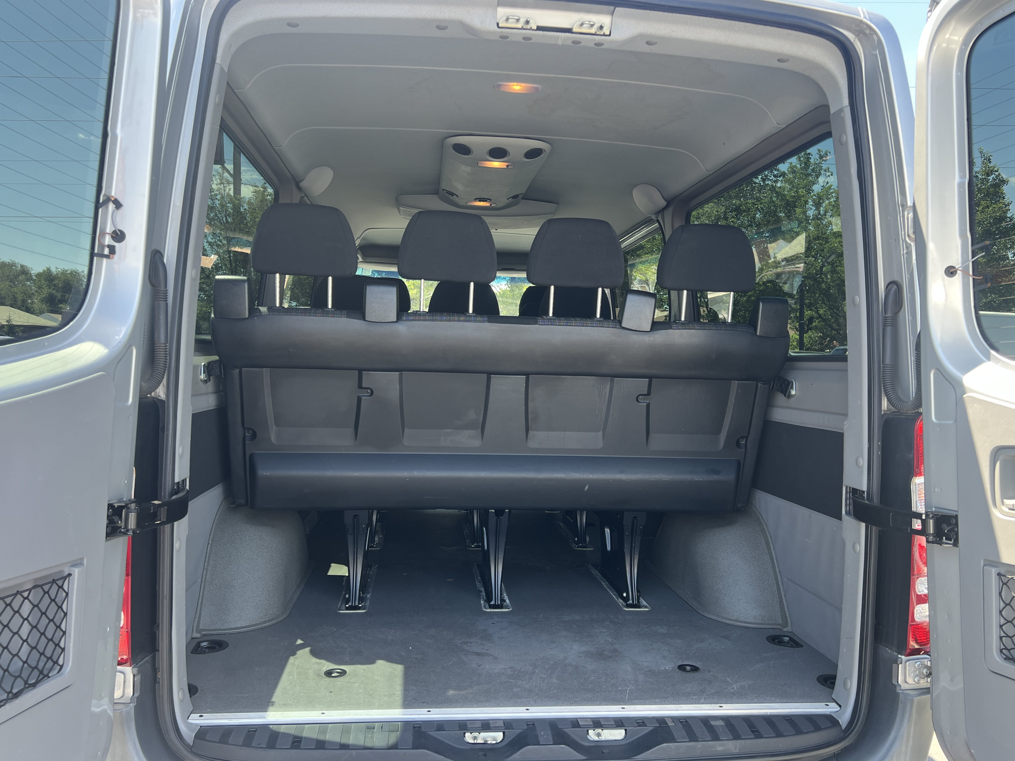 Used 2014 Mercedes-Benz Sprinter 2500 image 13