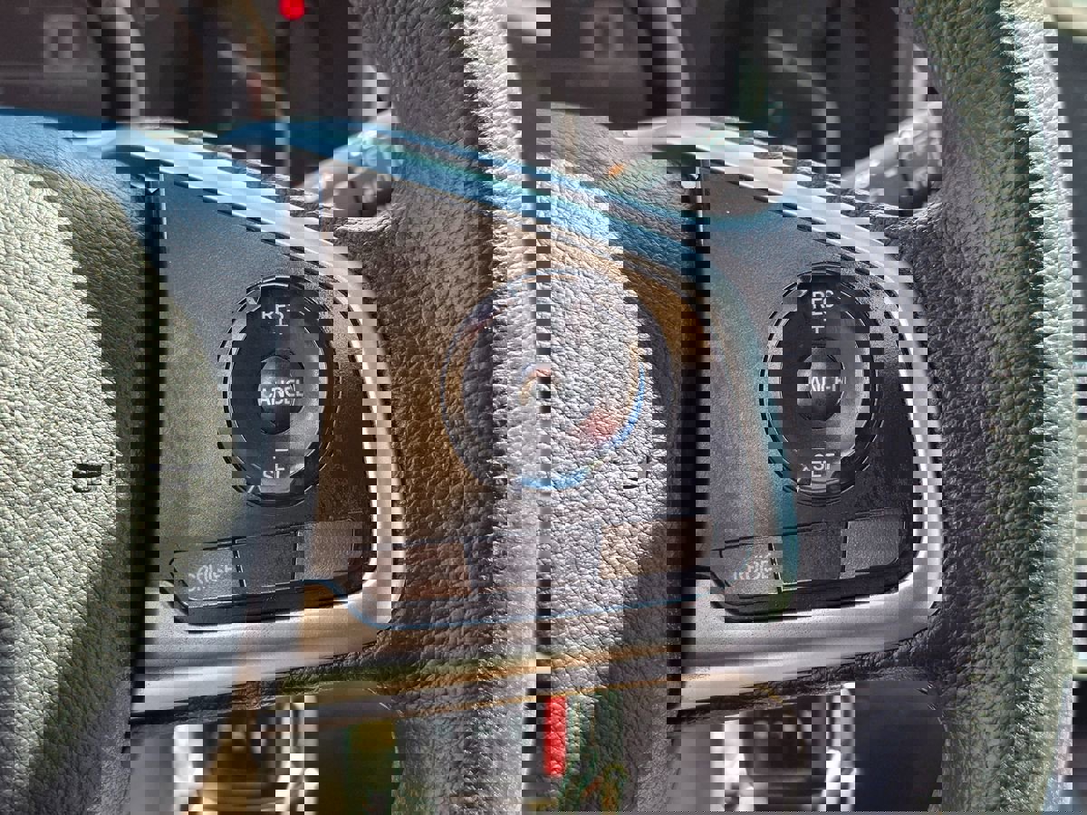 Used 2019 Honda CR-V LX image 32