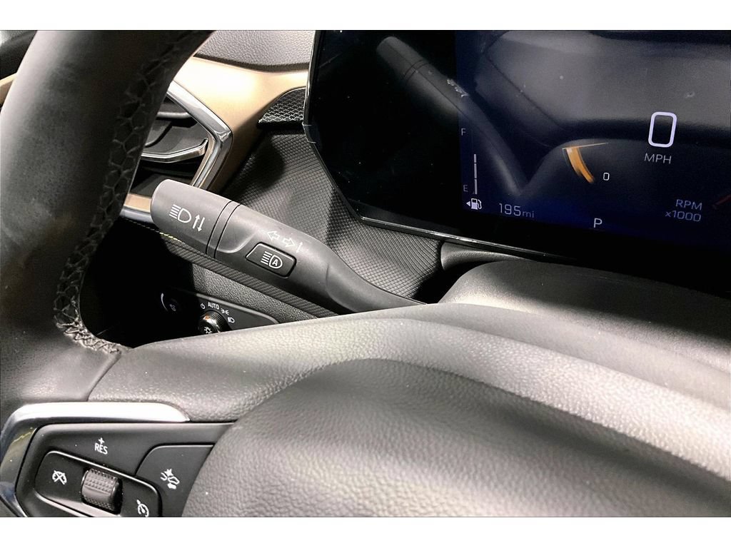 Used 2025 Chevrolet TrailBlazer ACTIV w/ Convenience Package FWD image 19