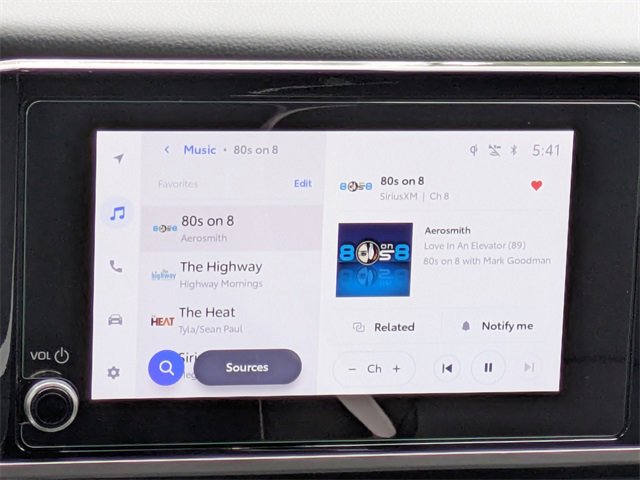 Used 2025 Toyota Camry SE image 21