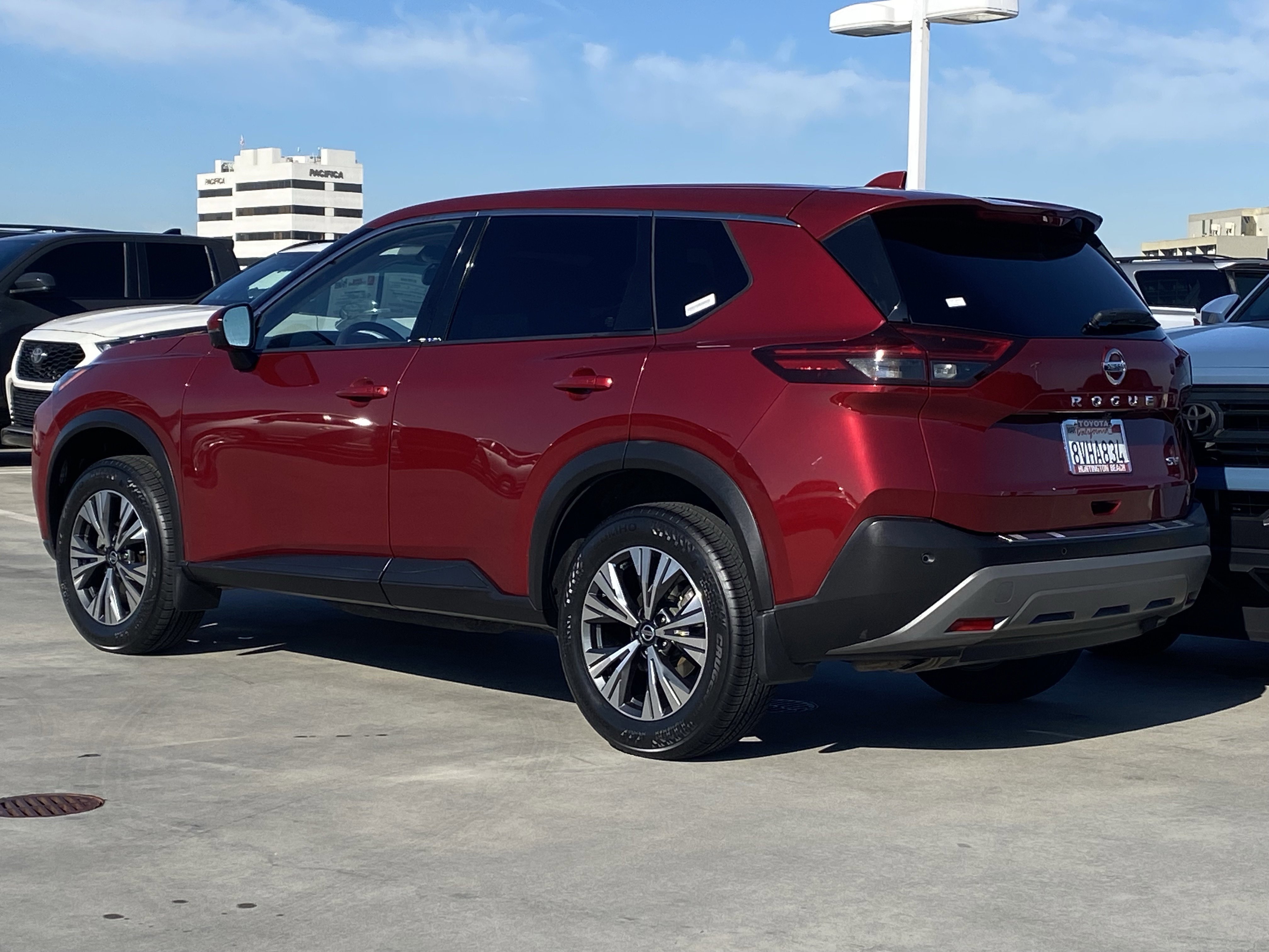 Used 2021 Nissan Rogue SV image 5