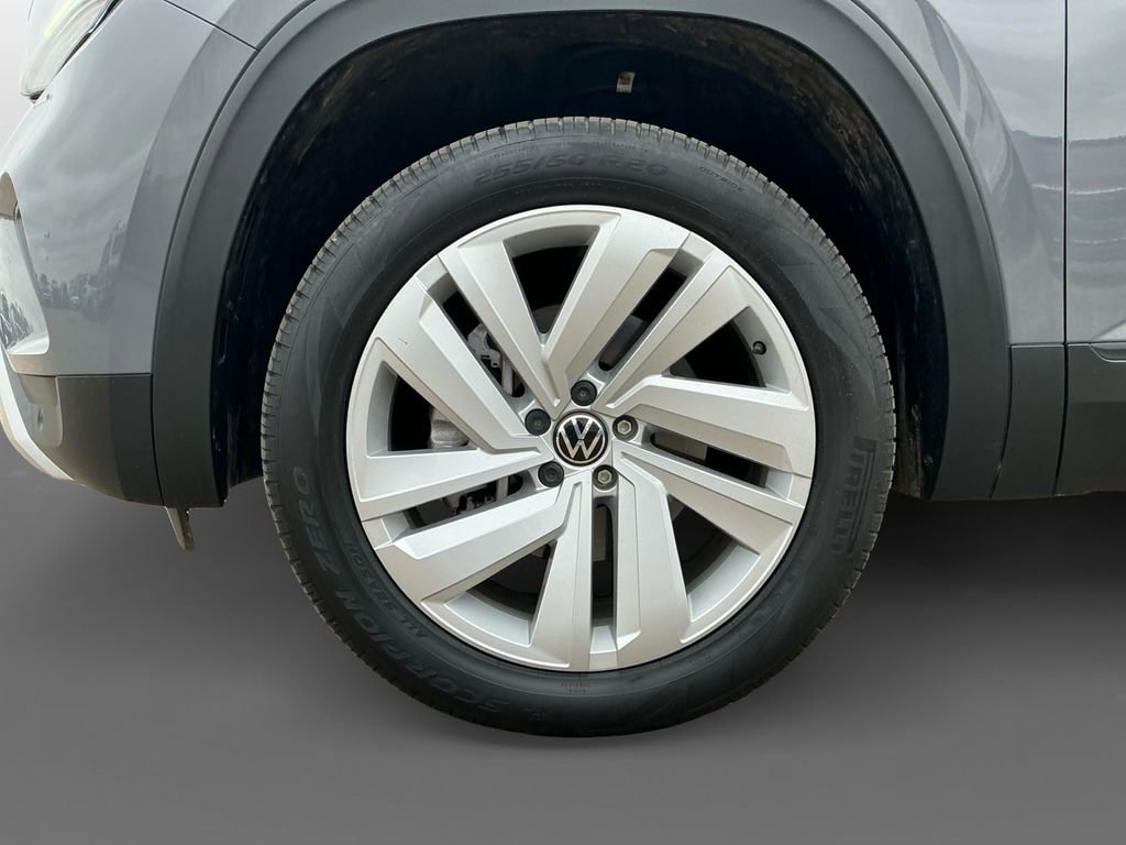 Used 2022 Volkswagen Atlas Cross Sport SE image 14