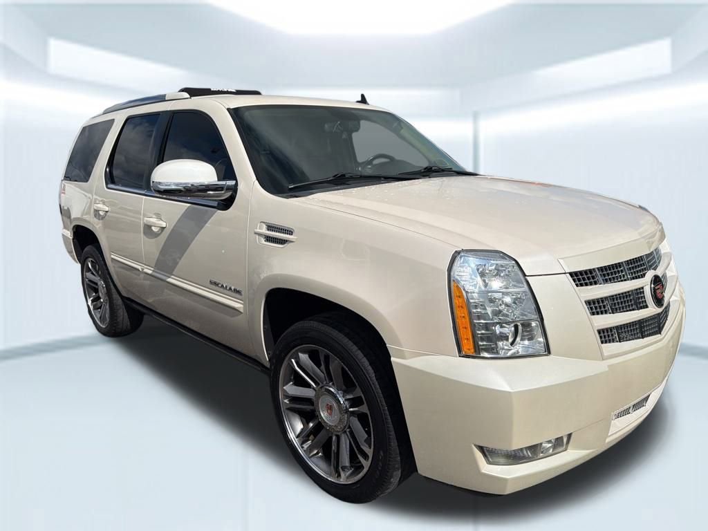 Used 2013 Cadillac Escalade Premium image 8