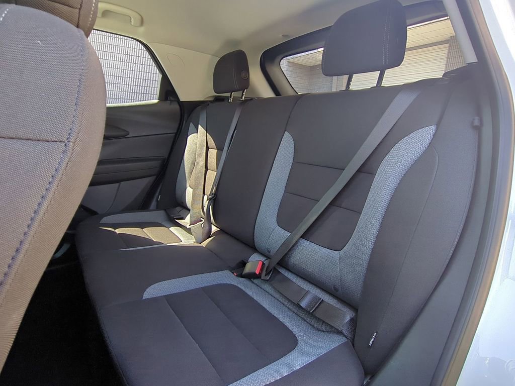 Used 2025 Chevrolet TrailBlazer LT image 27