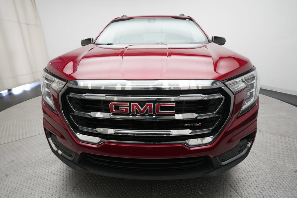 Used 2024 GMC Terrain AT4 AWD/4WD image 11