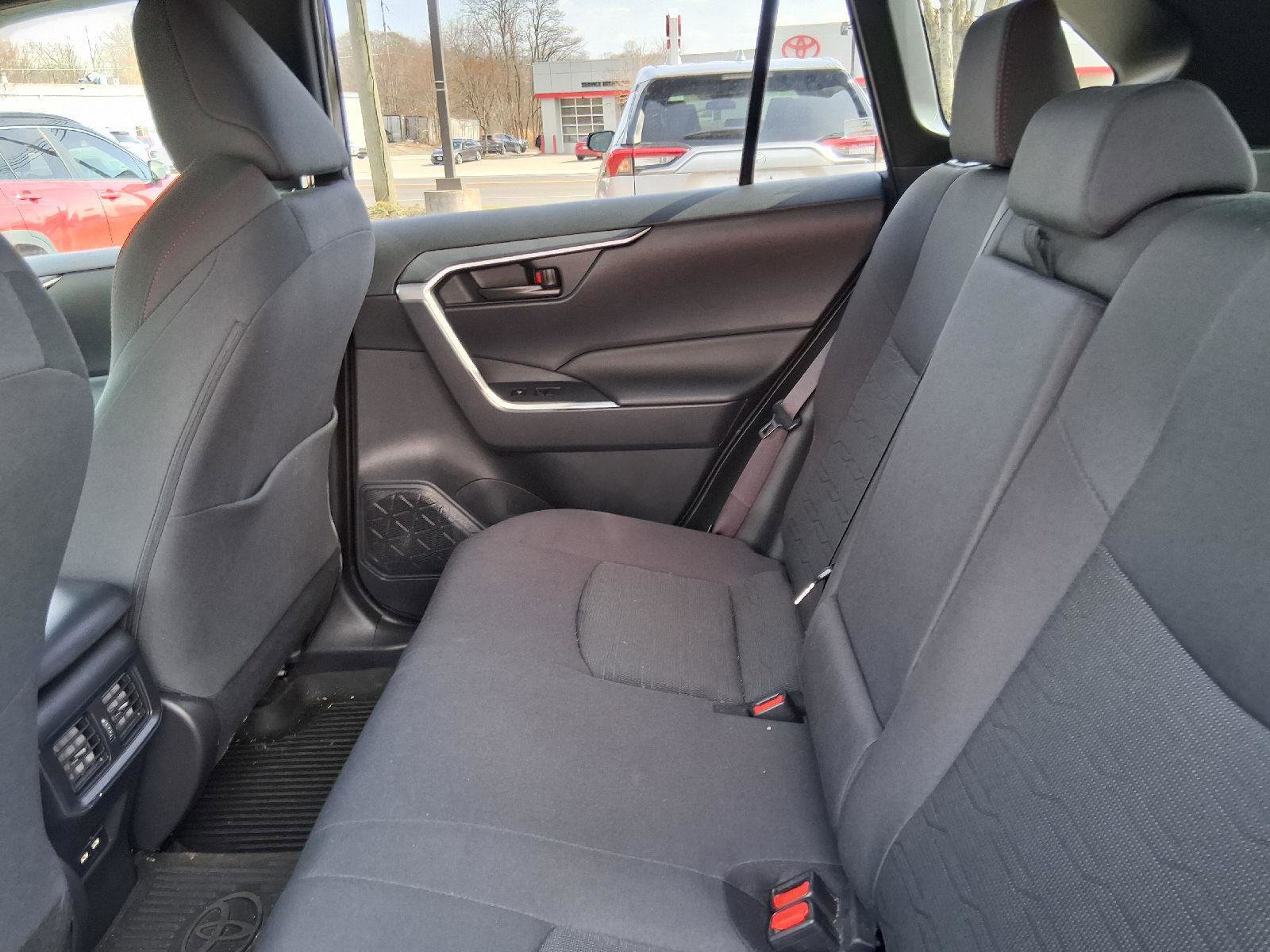 Used 2021 Toyota RAV4 SE w/ Weather & Moonroof Package image 23