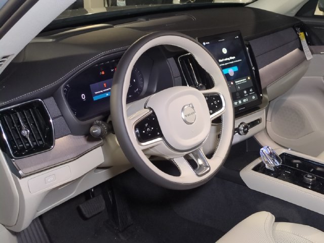 New 2026 Volvo XC90 B6 Ultra w/ Protection Package AWD/4WD image 12