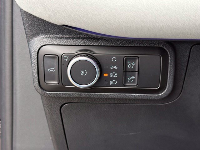 Used 2025 Ford Explorer Platinum w/ Ultimate Package AWD/4WD image 18