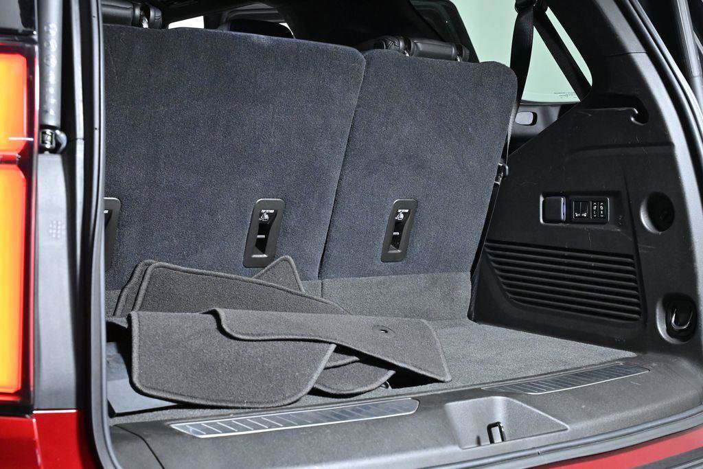 Used 2021 Chevrolet Tahoe Z71 w/ Luxury Package image 41