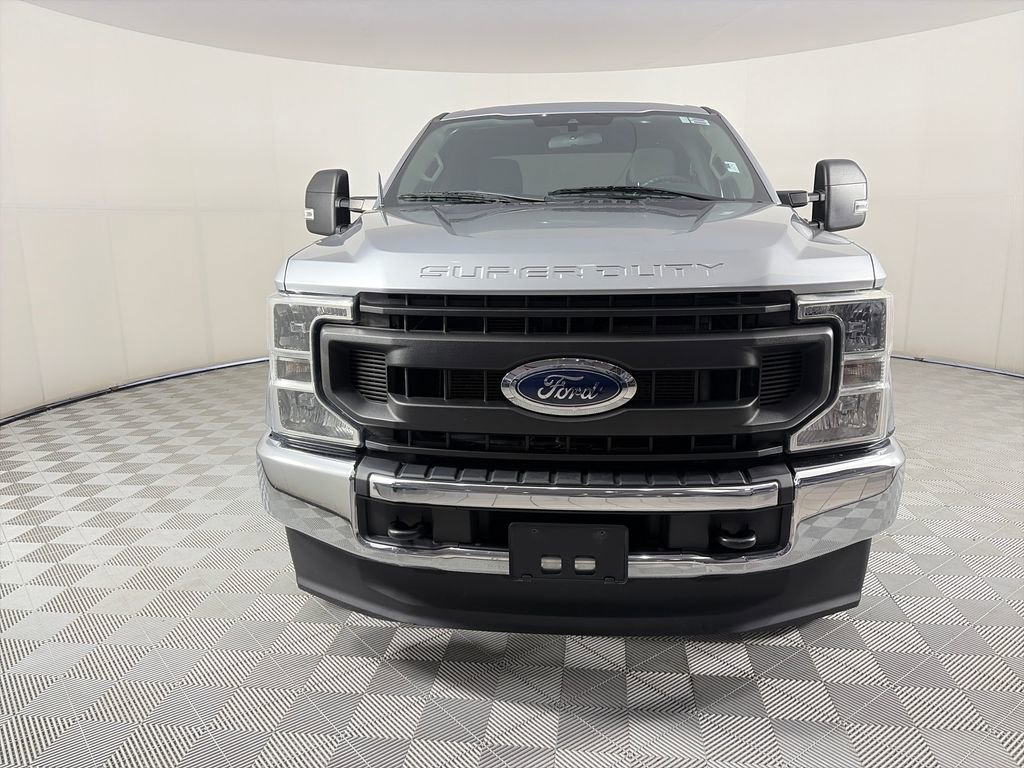 Used 2022 Ford F250 XL w/ Power Equipment Group AWD/4WD image 2