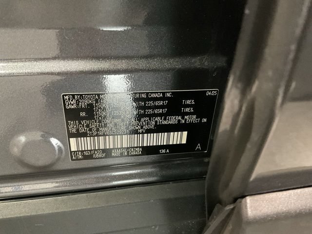 Used 2025 Toyota RAV4 XLE AWD/4WD image 21