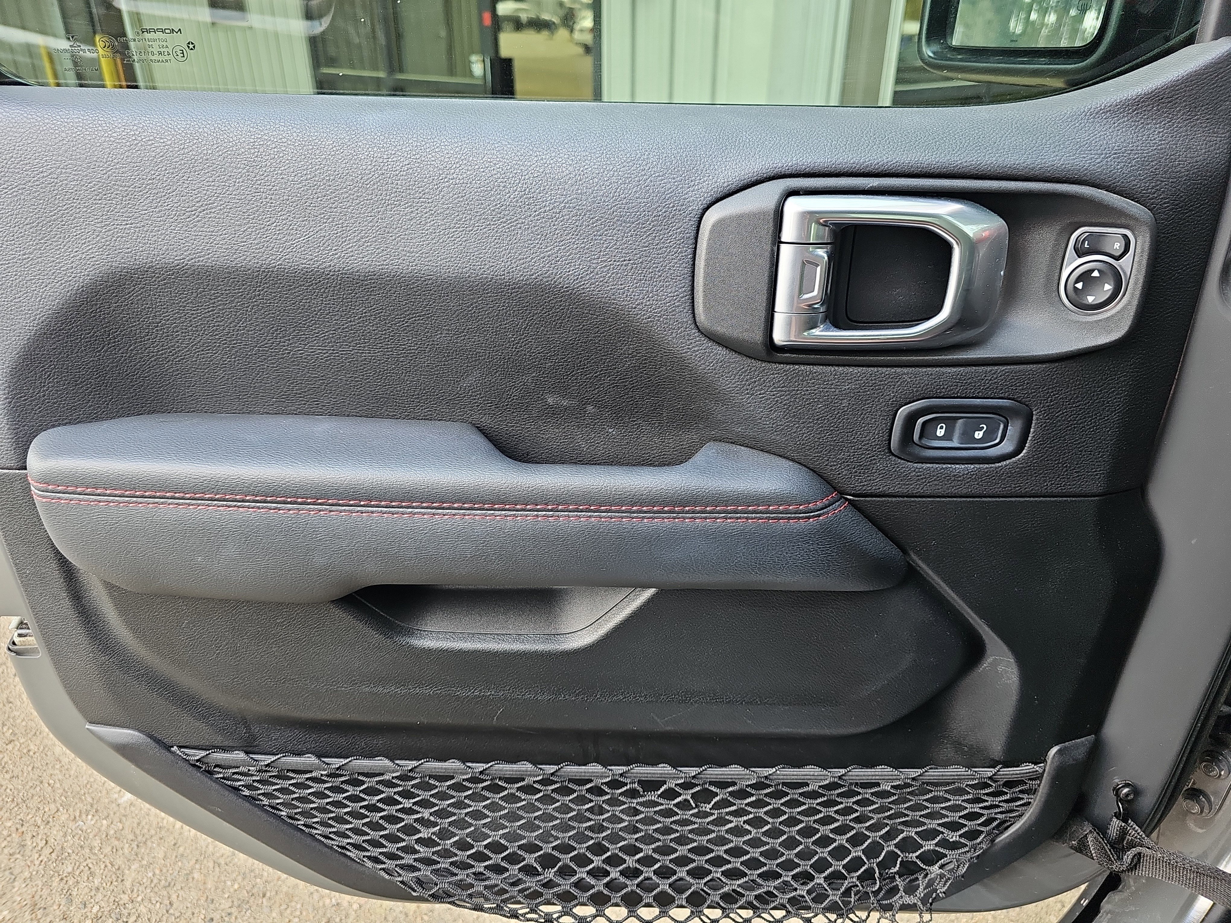 Used 2021 Jeep Wrangler Unlimited Rubicon image 28