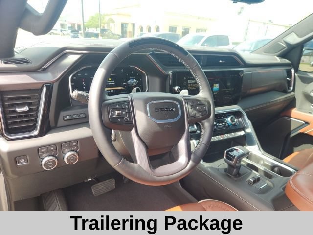 Used 2026 GMC Sierra 1500 Denali Ultimate w/ LPO, Black Badging Package AWD/4WD image 4