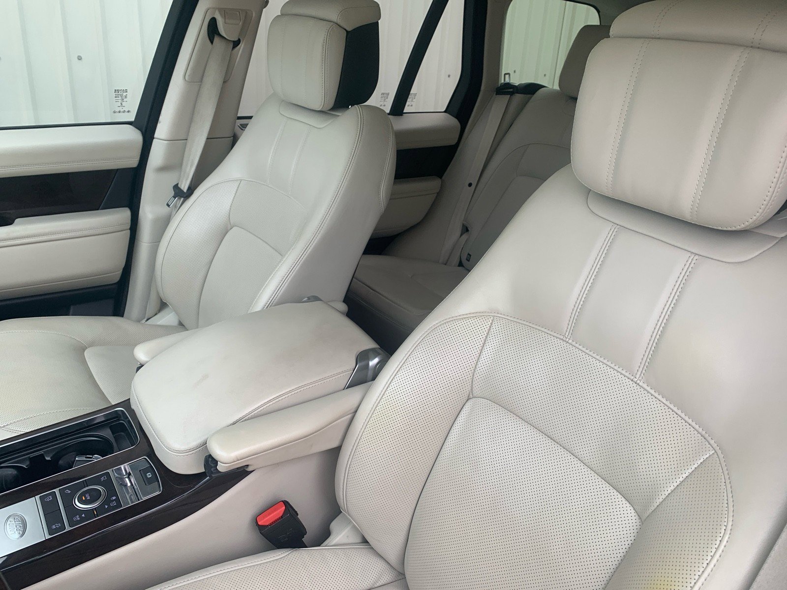 Used 2019 Land Rover Range Rover Supercharged image 8