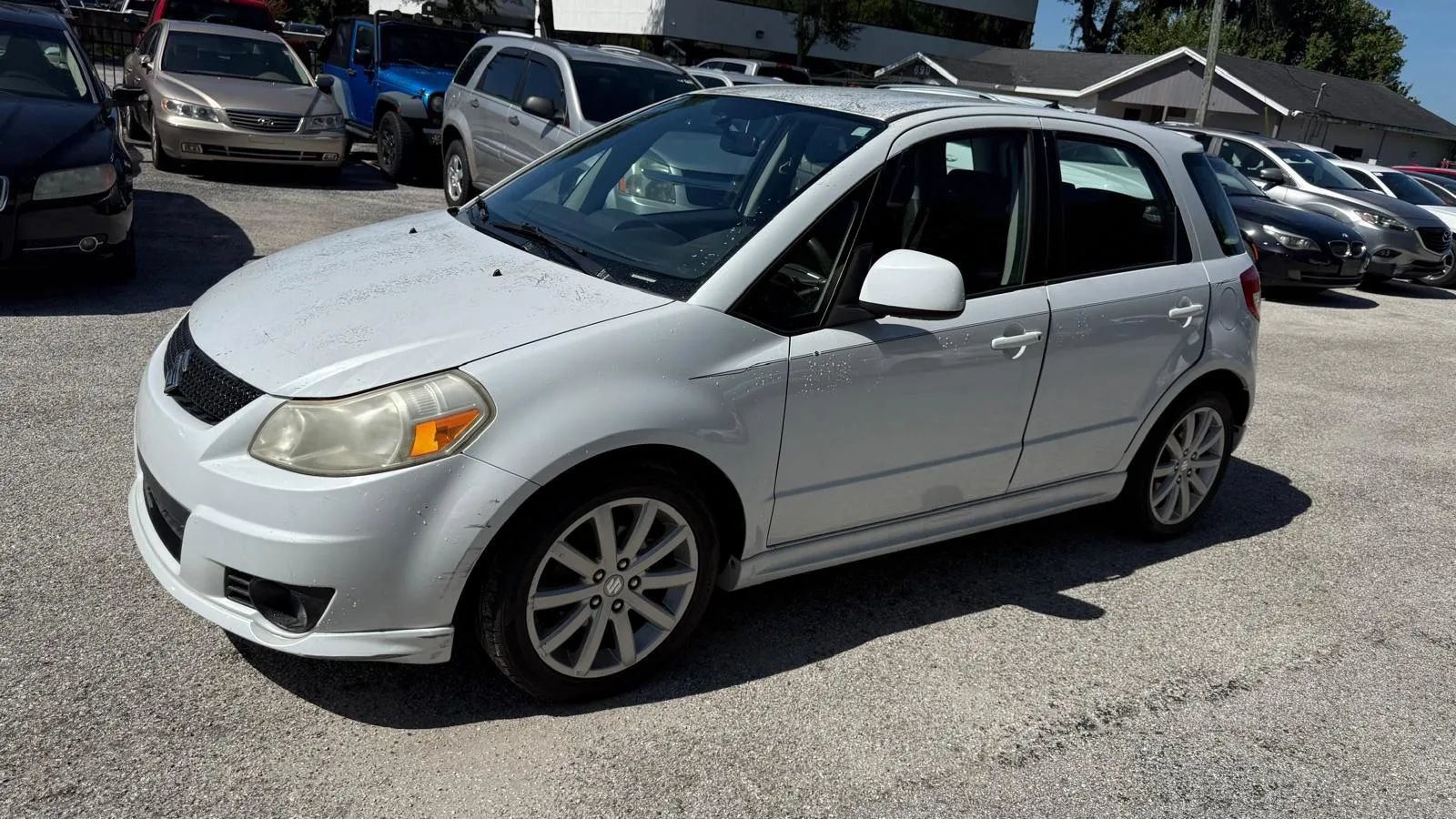 Used 2011 Suzuki SX4 Sportback FWD image 2