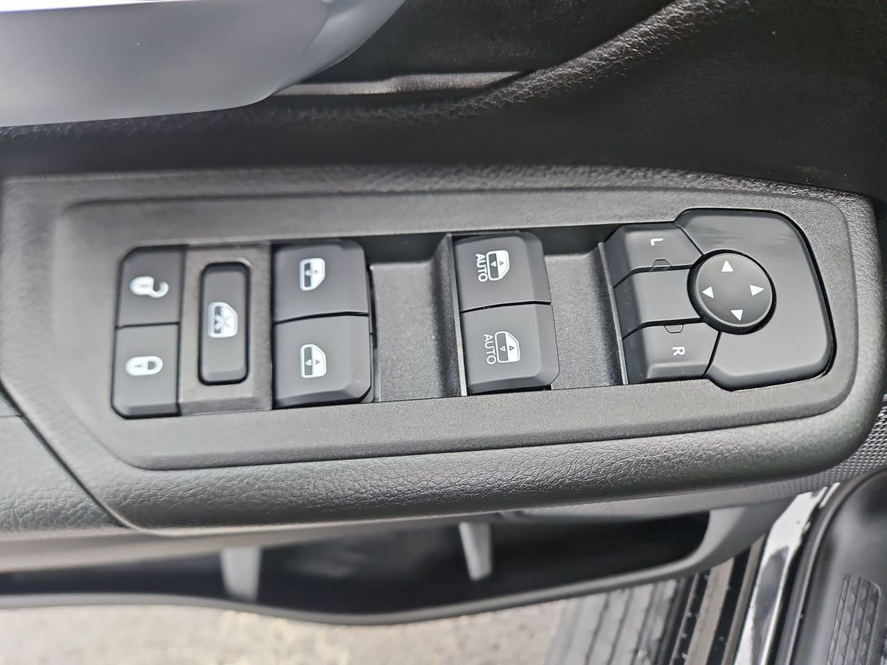 New 2026 RAM 1500 Express image 19