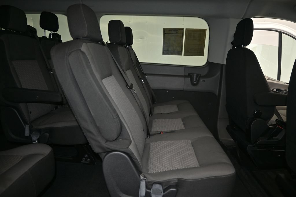 Used 2024 Ford Transit 350 XLT RWD image 17