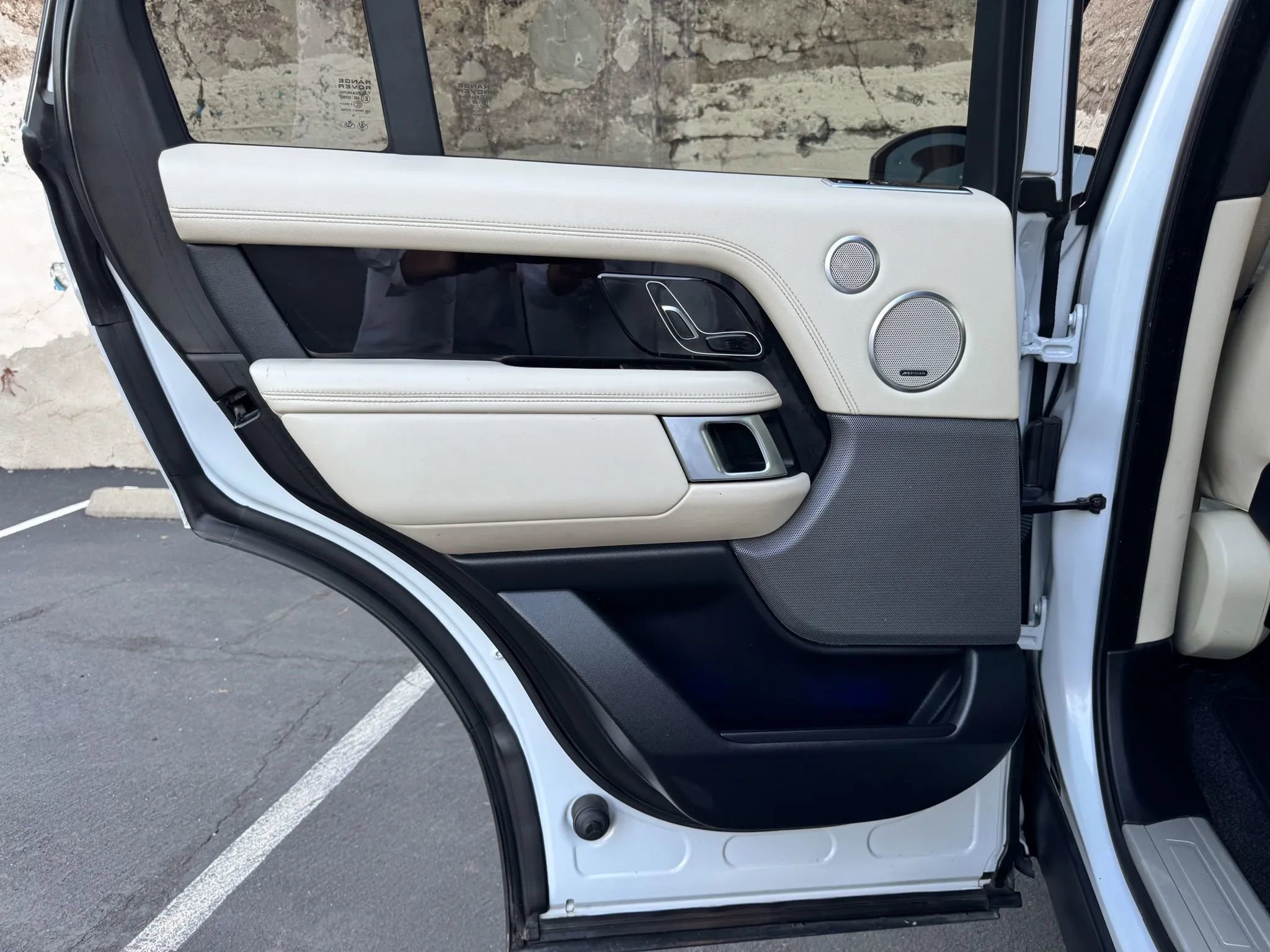 Used 2019 Land Rover Range Rover Supercharged image 22