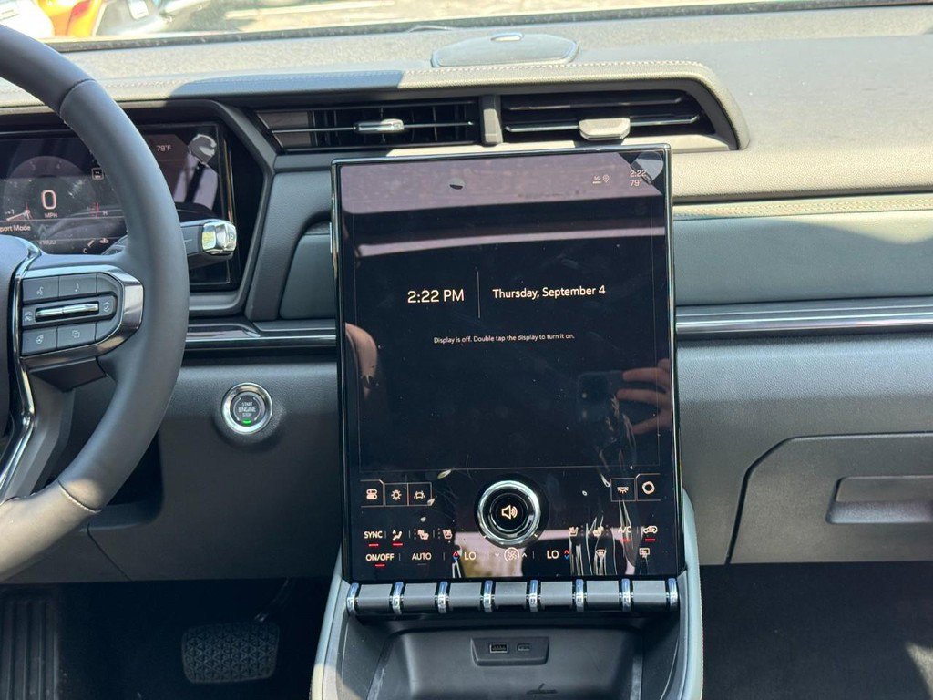New 2026 GMC Terrain AT4 w/ Convenience Package III image 9