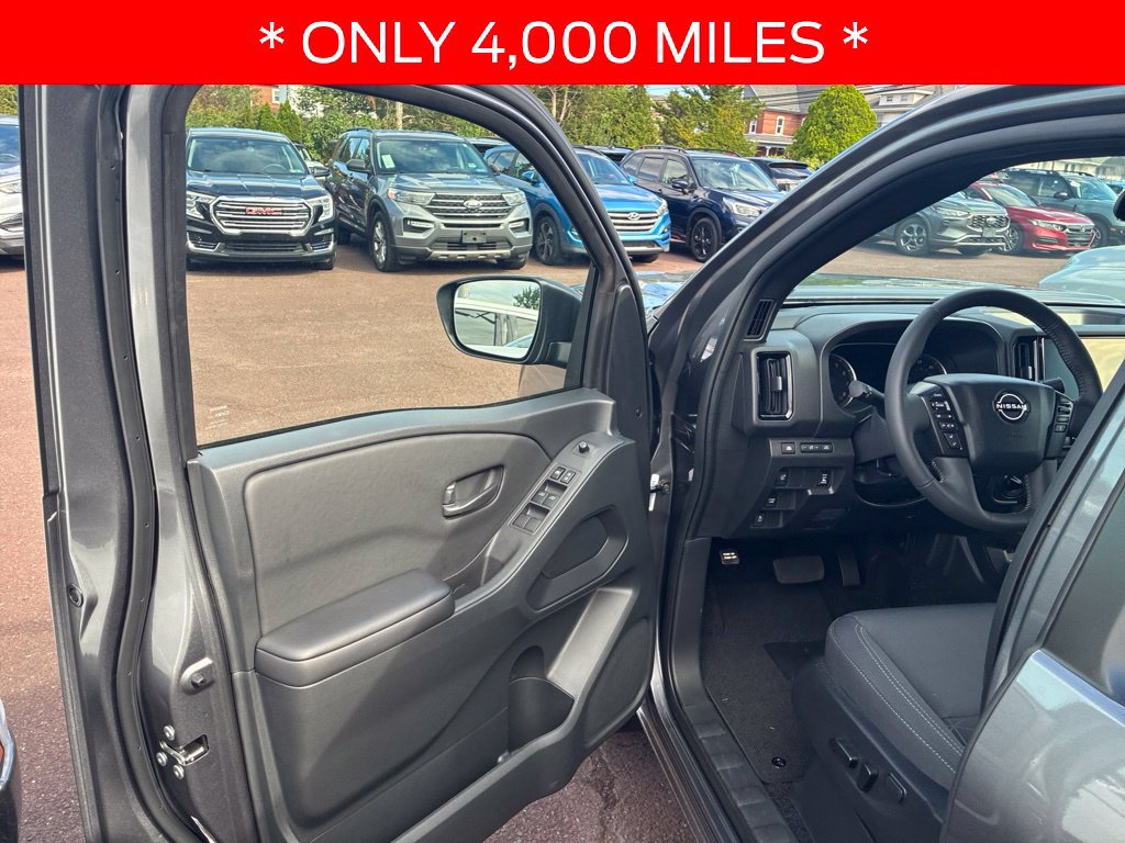 Used 2026 Nissan Frontier SV w/ SV Convenience Package AWD/4WD image 12
